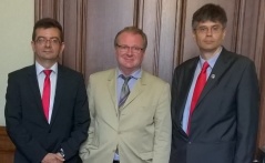 15. maj 2015. Predsednik Odbora za dijasporu i Srbe u regionu dr Janko Veselinović i član Odbora Aleksandar Čotrić razgovarali sa potpredsednikom Centralnog saveta Srba u Nemačkoj Milanom Čobanovim